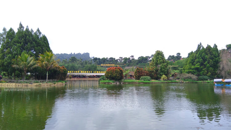 Floating market Lembang