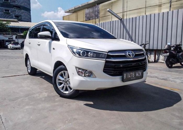 toyota innova reborn